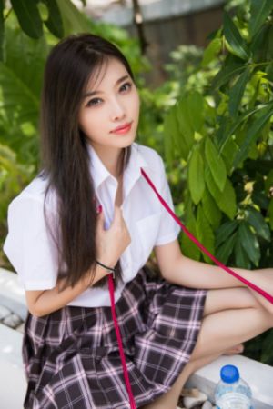 善良的女秘书的目的在线